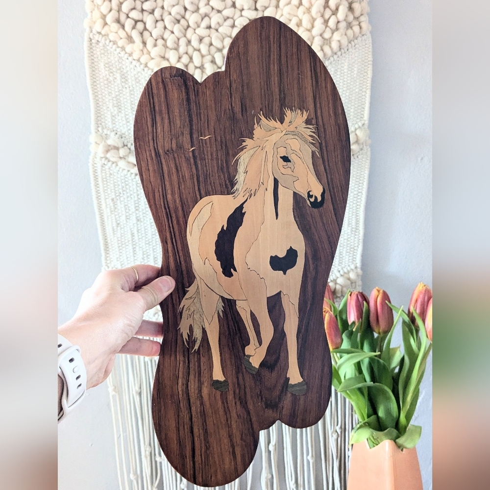 Vintage 17" Rosewood Marquetry Horse Plaque – Handcrafted in India